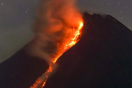 Merapi night lava view