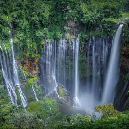 Tumpaksewu waterfall
